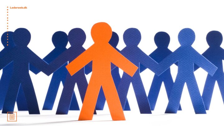 Grafisk fremstilling af en gruppe mennesker, hvor den forreste er orange, mens resten er blå.