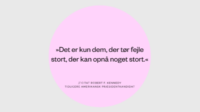 Lyser&oslash;d boble med citat af Robert F. Kennedy.