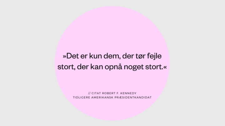 Lyserød boble med citat af Robert F. Kennedy.